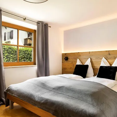 Kitzalps By Alpine Host Helpers *